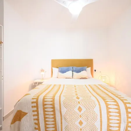 Burgos, Terrace, Parking By 10tosea *