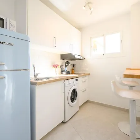 Burgos, Terrace, Parking By 10tosea *