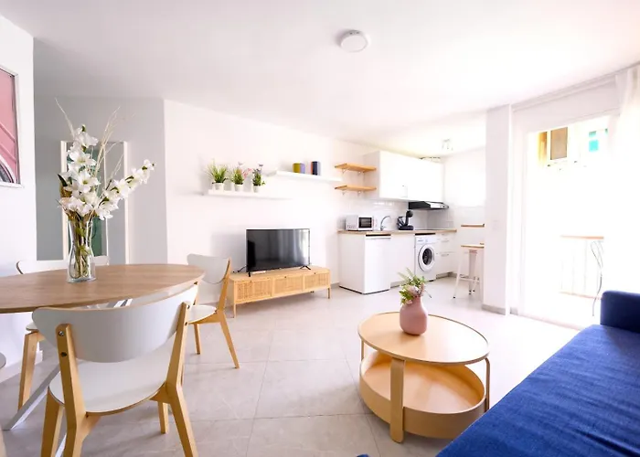 Burgos, Terrace, Parking By 10tosea * Fuengirola