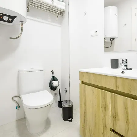 Apartment Burgos, Terrace, Parking By 10tosea *